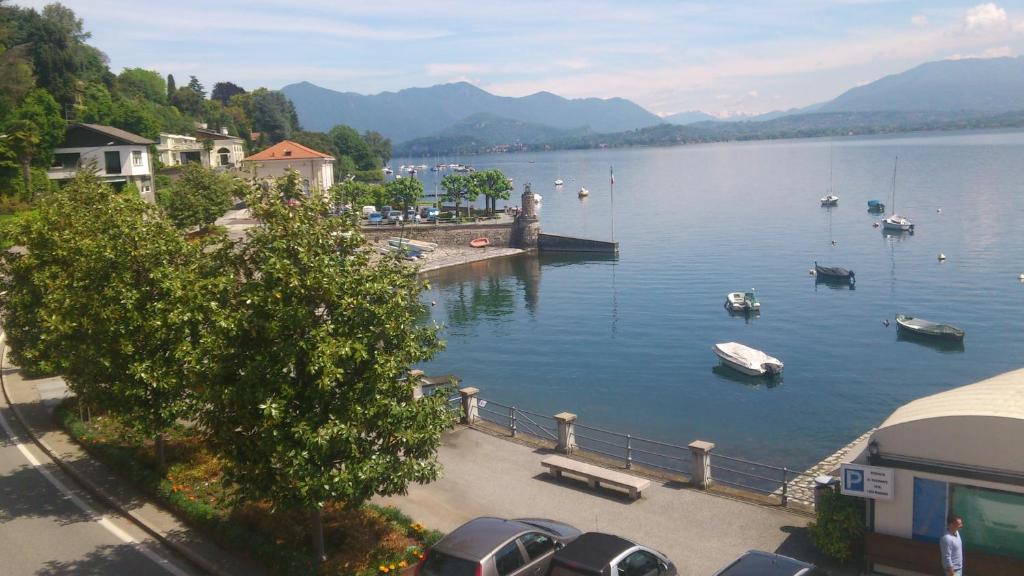 Lago Maggiore Леса Екстер'єр фото